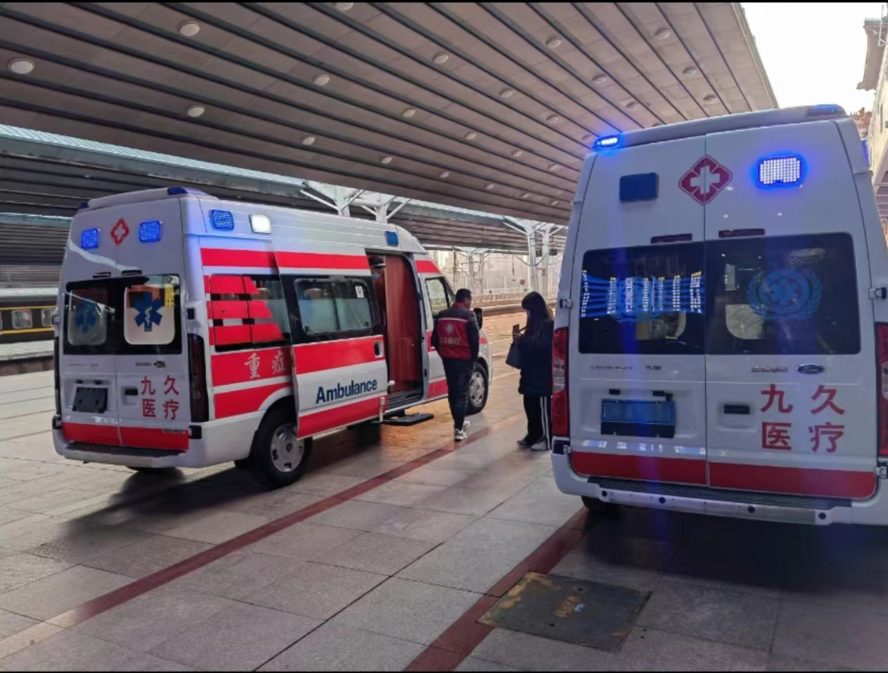 鲁山县救护车长途转运